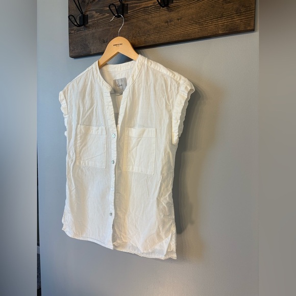 Rails White Casual Button-Up Top with cap sleeves size XS - Picture 3 of 11